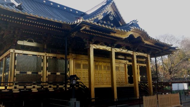 上野東照宮の本殿（金色殿）